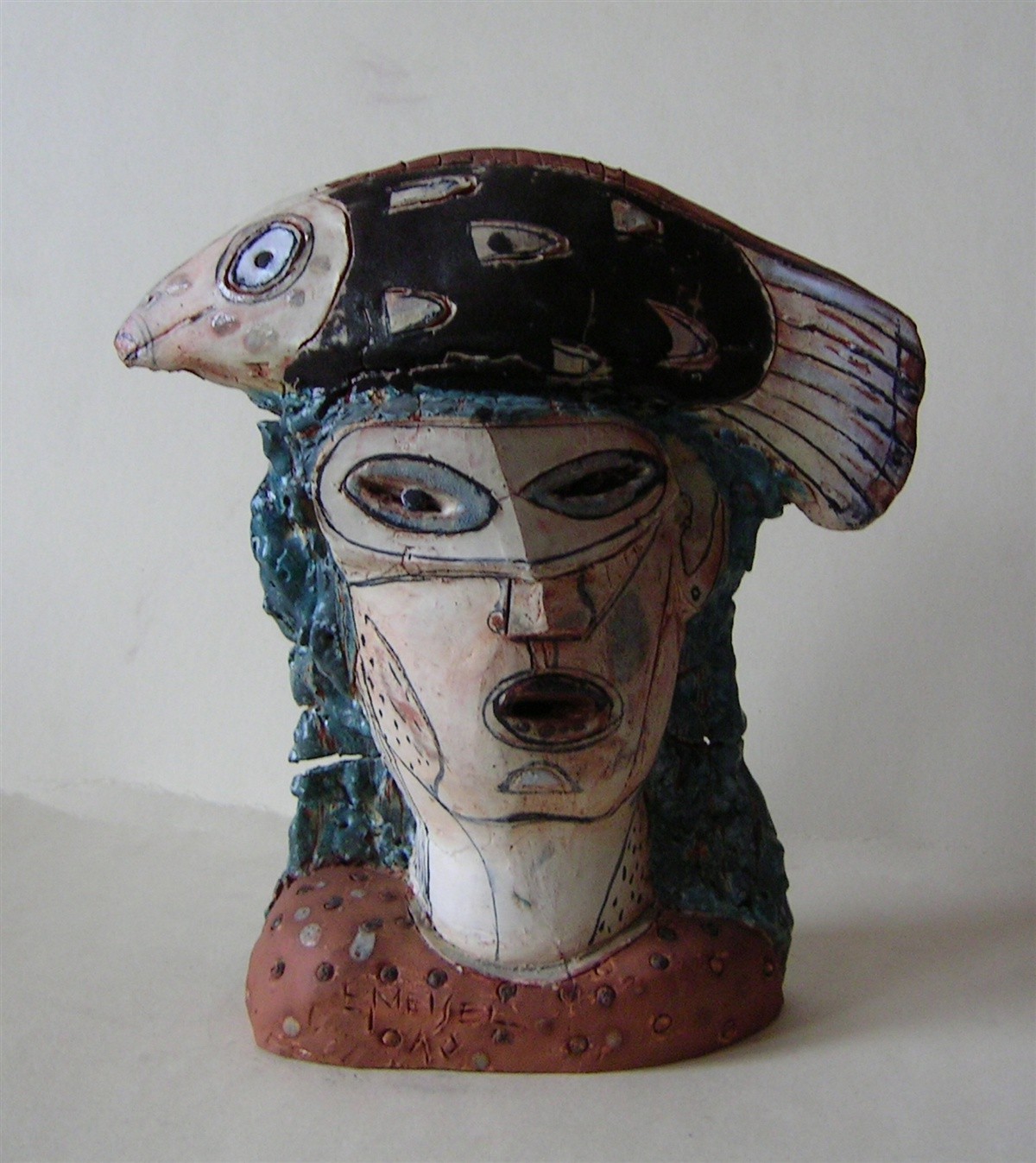 Maske mit Kopfschmuck, Terrakotta glasiert